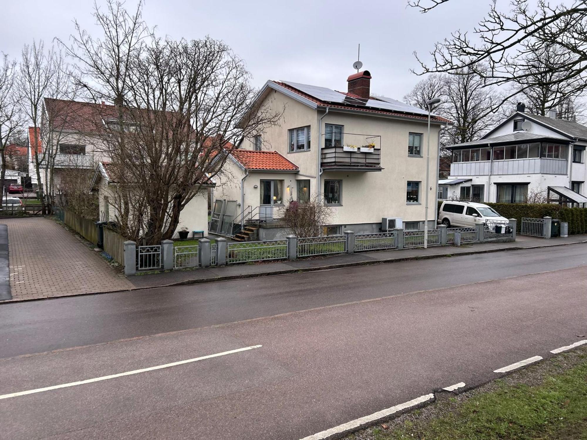 Kaellarlaegenhet Floragatan Apartment Halmstad Ngoại thất bức ảnh